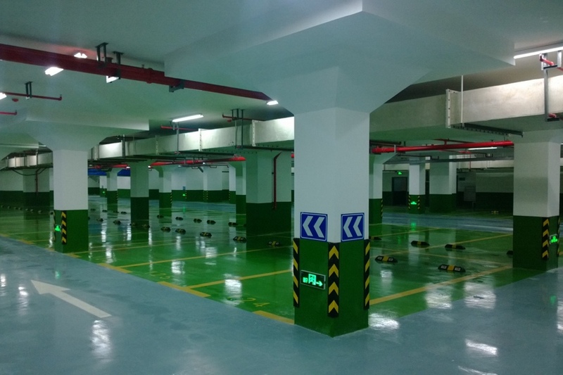 愛(ài)車保養(yǎng)，車庫(kù)防潮很重要